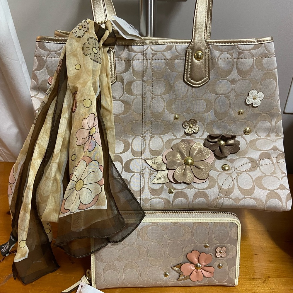3 PIECE COACH KHAKI FLORAL PURSE, WALLET SCARF